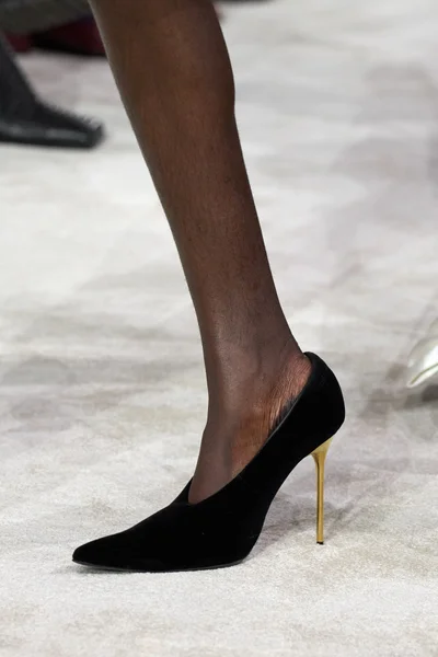 Look 90